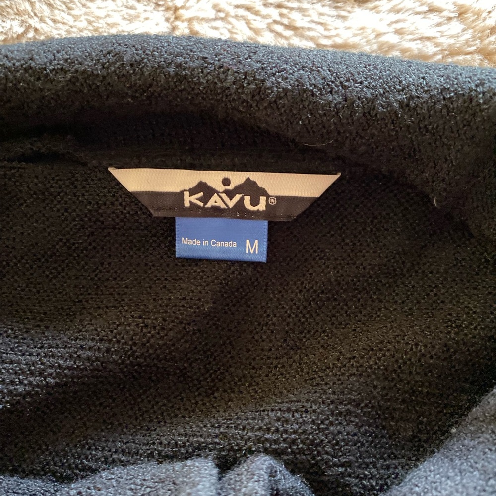 Womens Kavu Sweater size m good